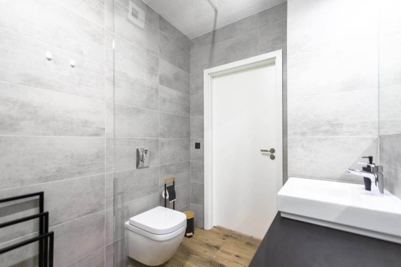 Apartamenty Pod Szyndzielnia Blisko Kolejki I Hali Pod Debowcem - Dream Apart 别尔斯克-比亚拉 外观 照片